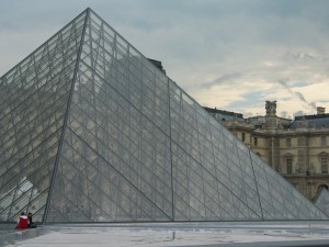 Louvre Museum Pyramide
